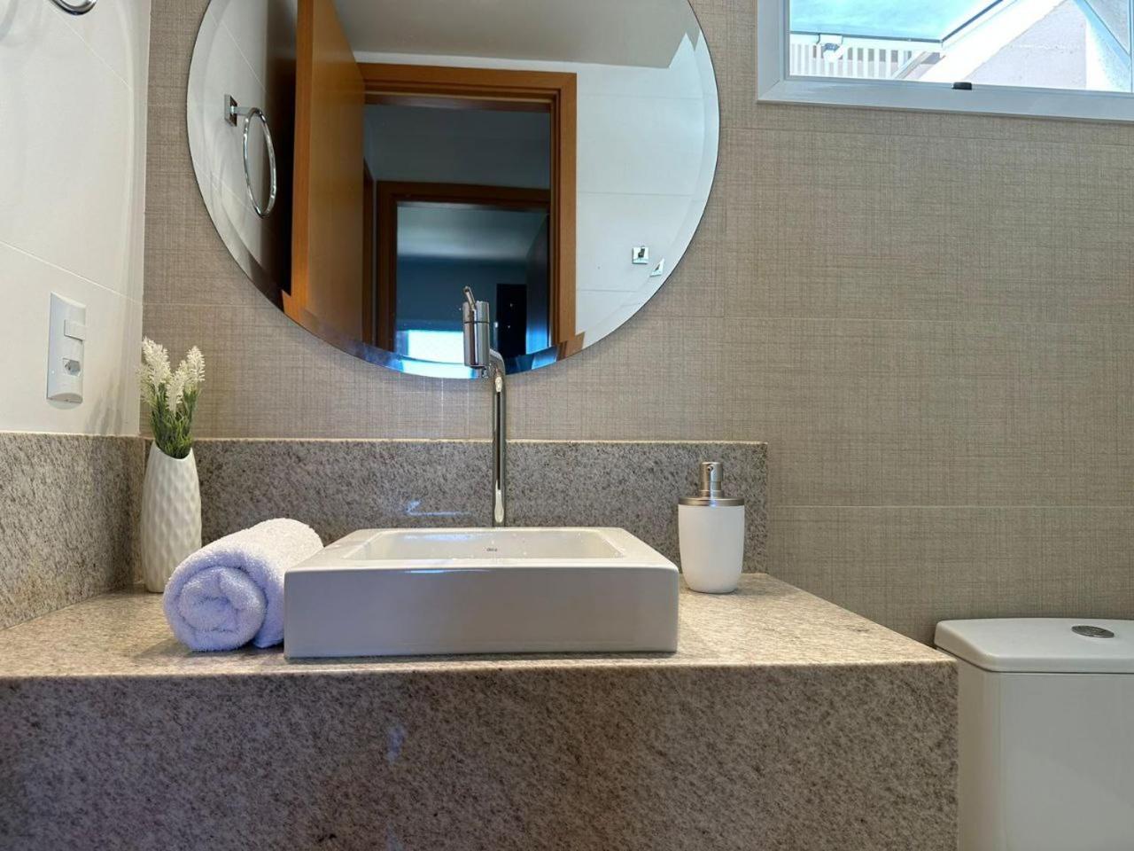 Apartamento Horizonte Azul, Vista Lago, Proximo Ao Shopping Палмас Екстериор снимка